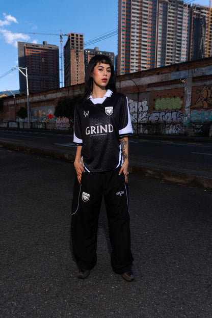 Camiseta BoxyFit Hustler Club CW x AVTR